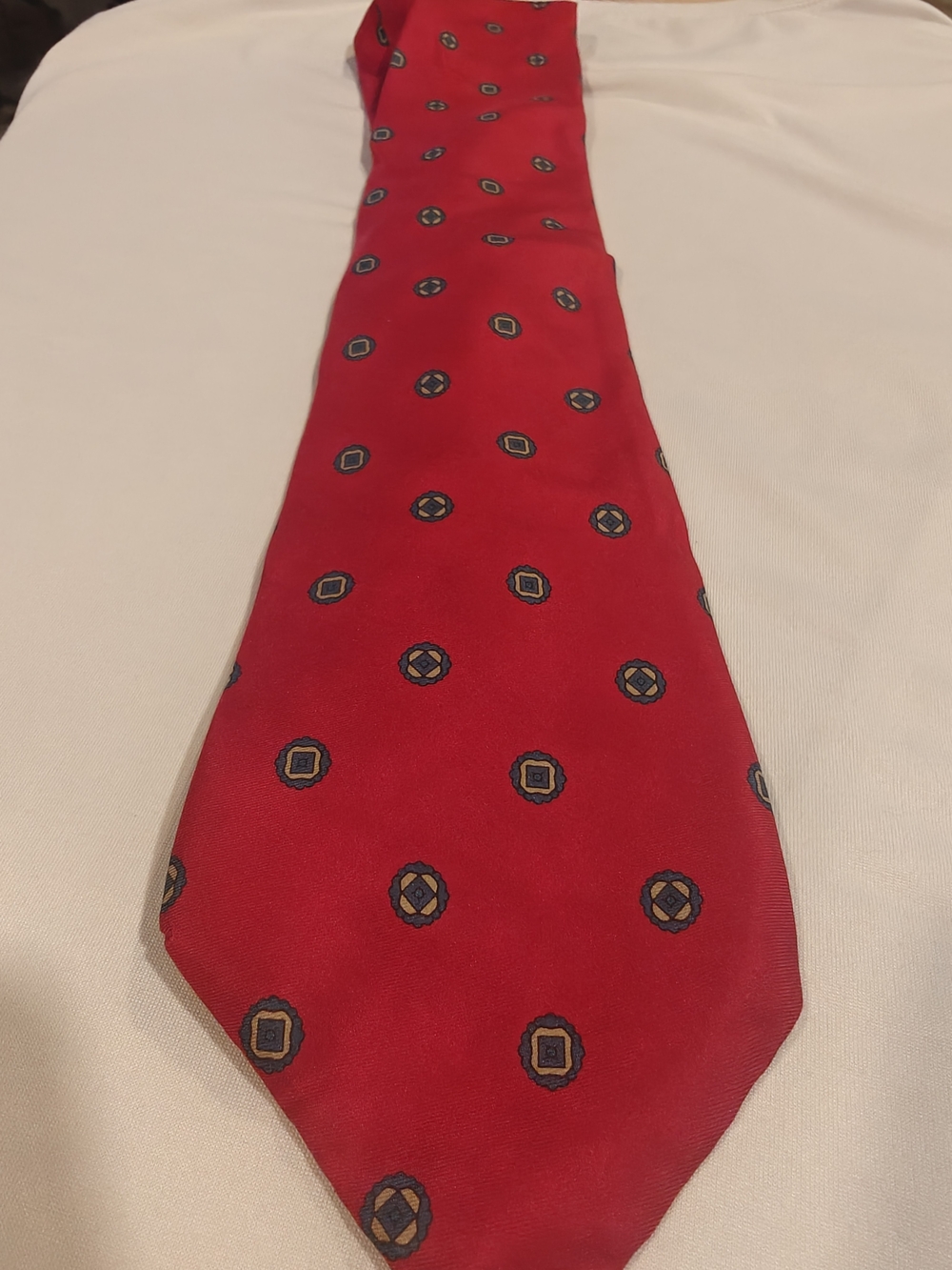 Lanvin Red Silk Tie with Navy and Gold Medallions